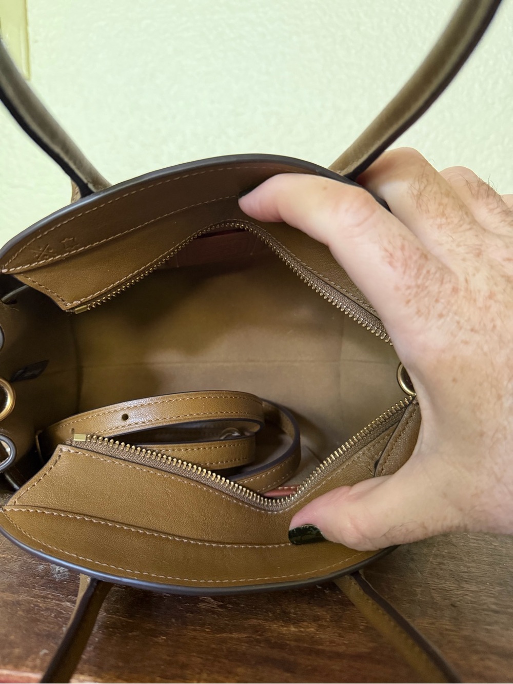 NWOT Coach Empire 21 Muted Olive - Picture 6 of 9